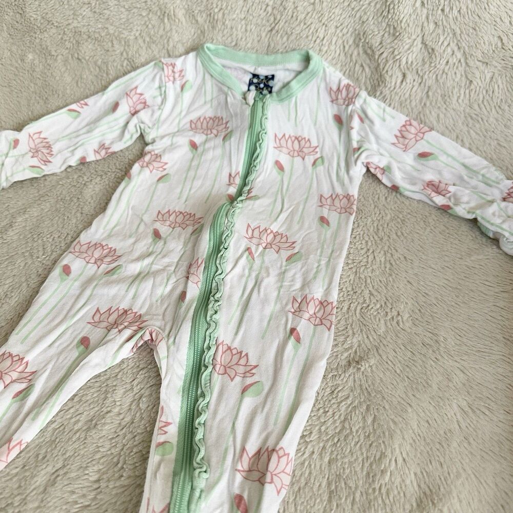 Kickee Pants Baby Girls 6-9 Month White Green Floral Bamboo Zip Sleeper - Picture 2 of 4